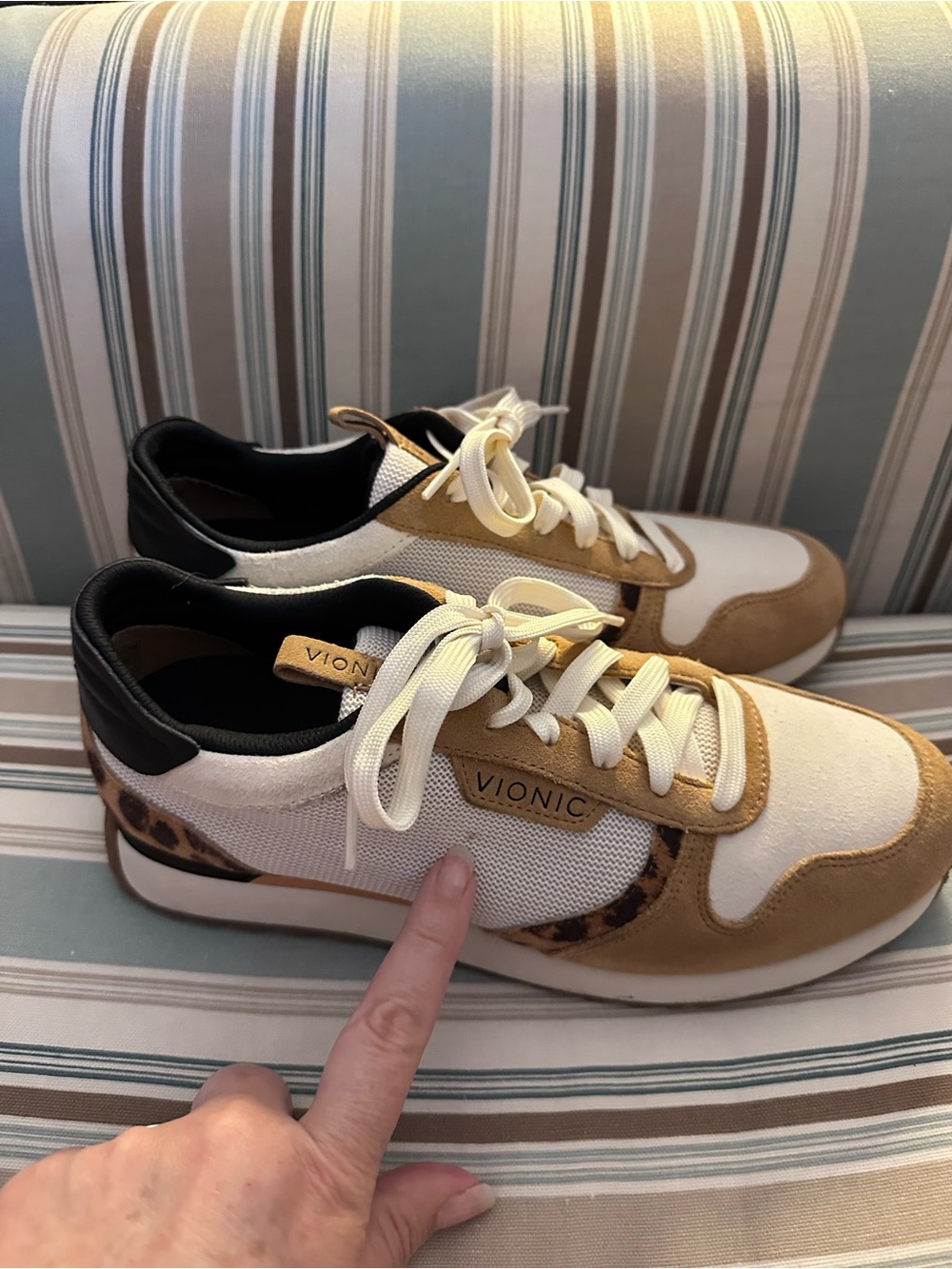 Vionic Women's Monarch Sneaker - White, Tan & Leopard - Picture 9 of 9